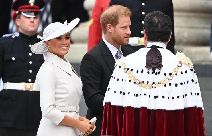 harry e meghan incoronazione