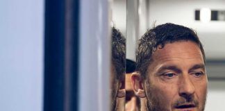Francesco Totti corrucciato