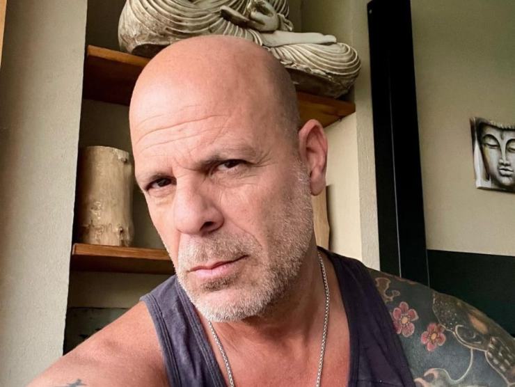 Bruce Willis in posa
