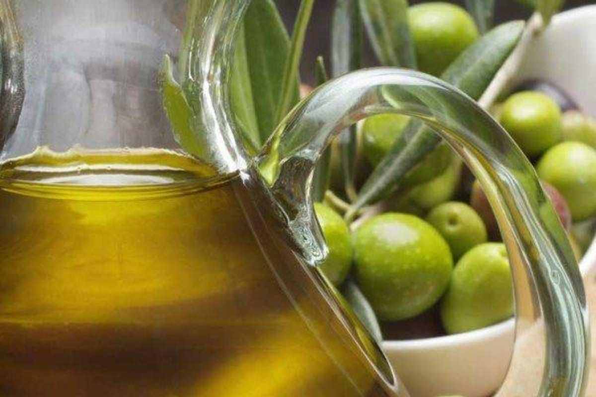 bottiglia olio mai lasciare aperta