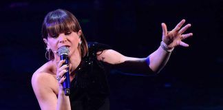 Alessandra Amoroso canta