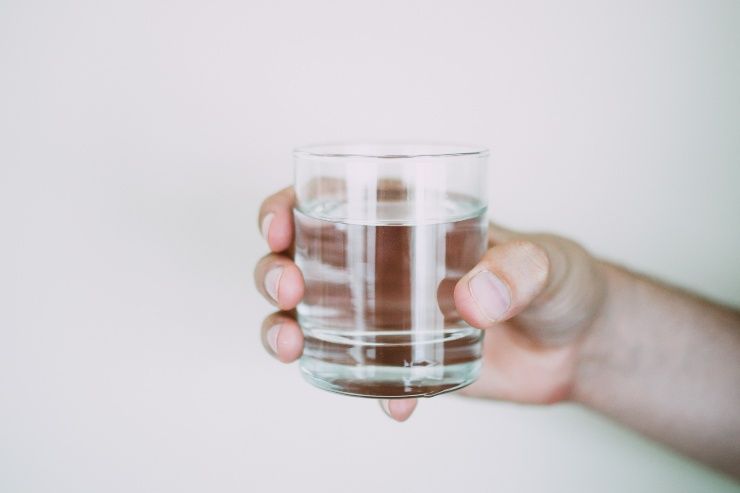 bere molta acqua è pericoloso?