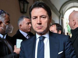 Giuseppe Conte beccato!