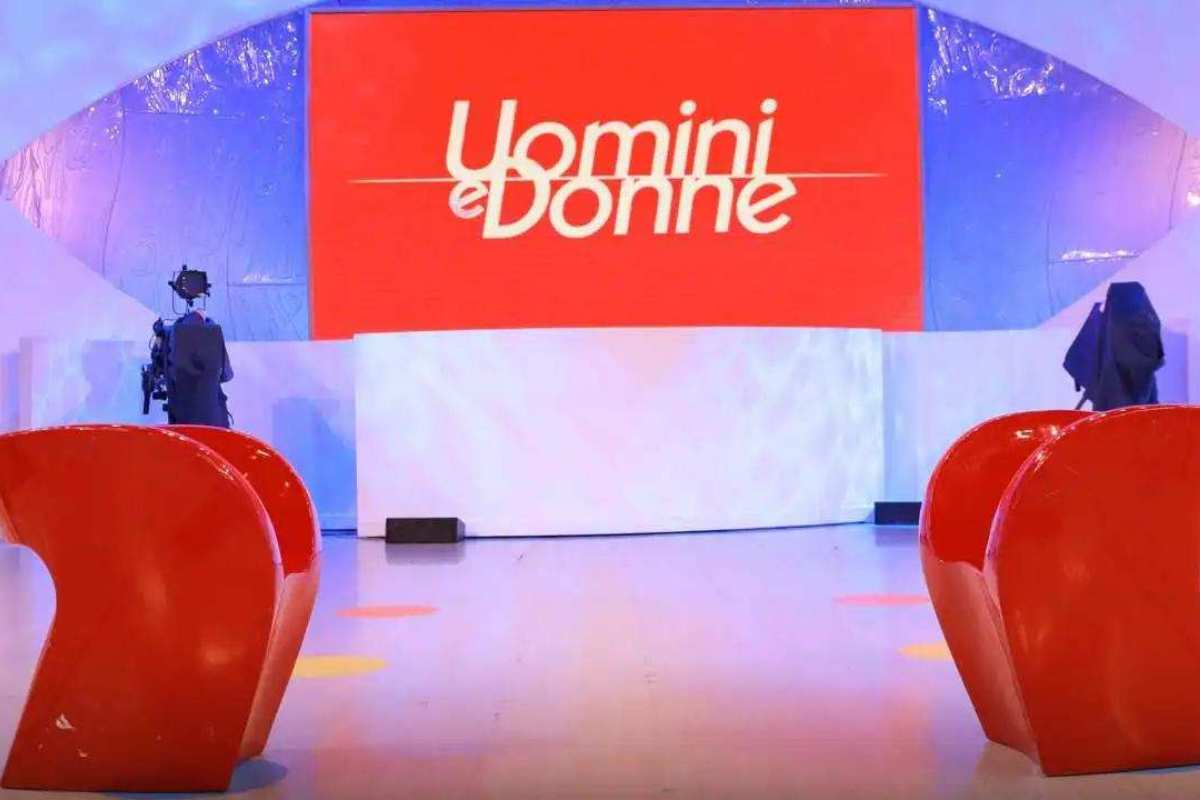 Uomini e Donne studio