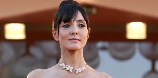 ambra angiolini annuncio commenti figlia