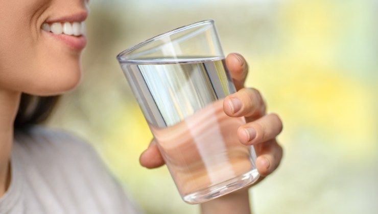Bere acqua aiuta a dimagrire: ecco come