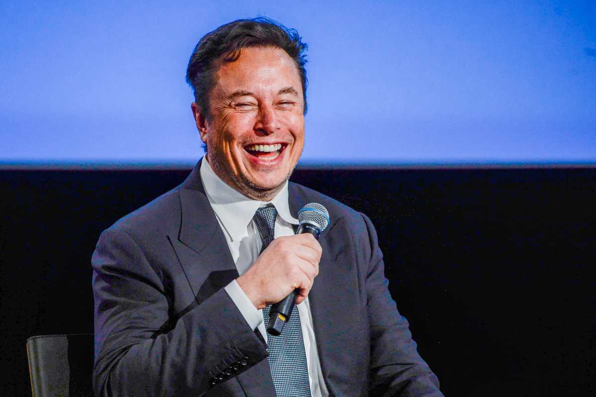 Elon Musk continua a stupire