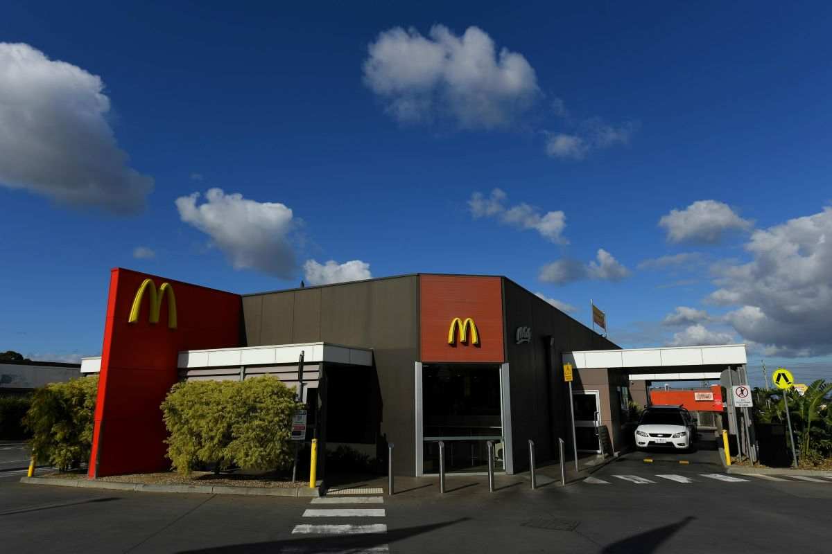 mcdonald's bugia cliente allergia alimentare sottaceti