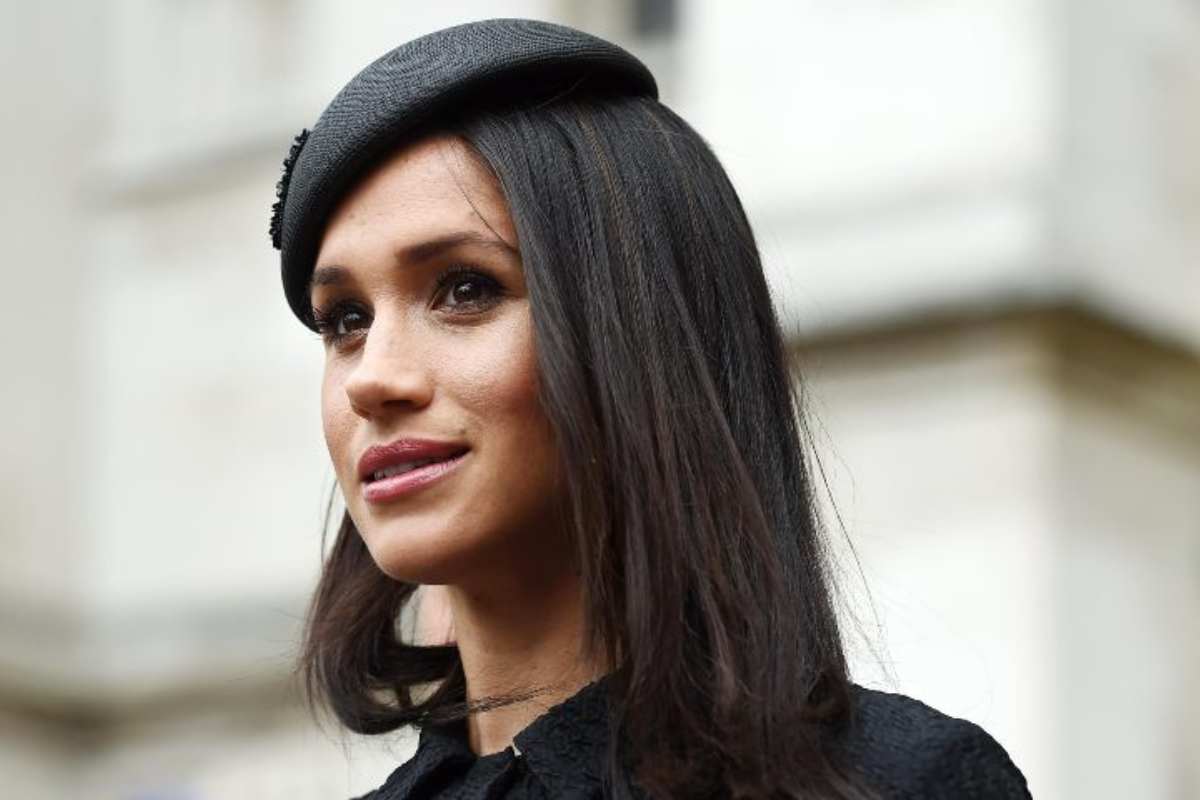 Meghan Markle cappello