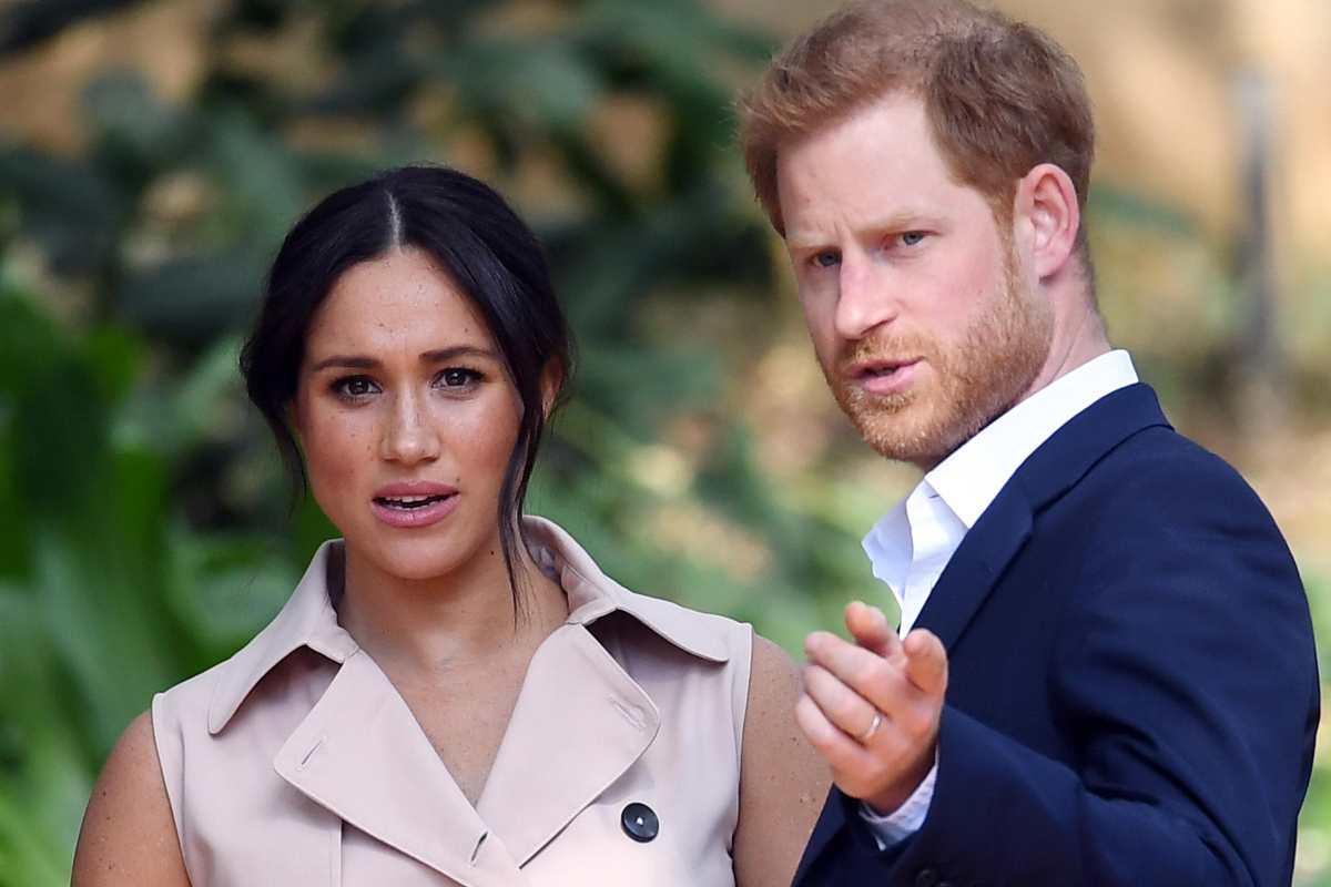 meghan markle assente incoronazione motivo