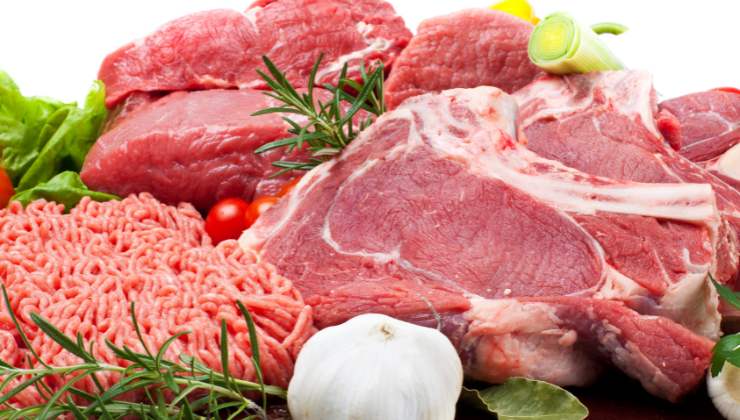 Carne rossa non superare limiti