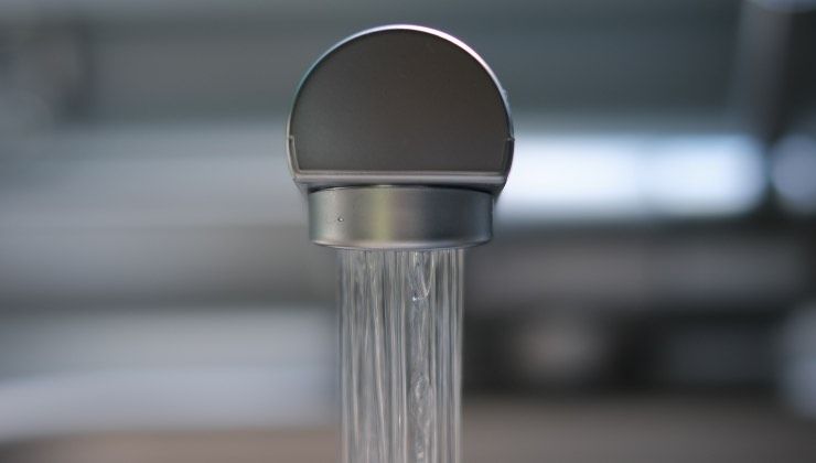 Così avrete acqua calda senza spendere un euro, provate i trucchi