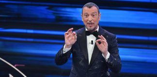 Amadeus demolito da due leggende della musica
