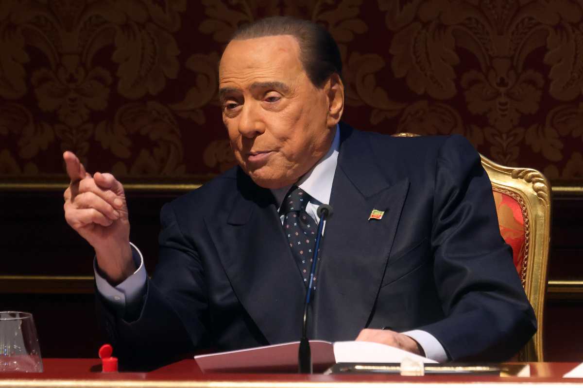 Silvio Berlusconi parla