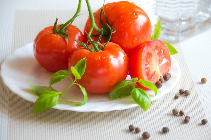 pomodori benefici incredibili