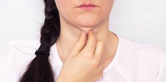 Doppio mento, come nasconderlo col trucco
