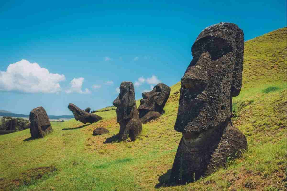 Cosa ci fa un Moai in Italia