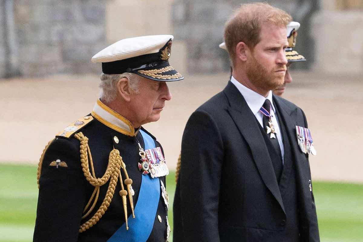 Re Carlo e Principe Harry: cosa succede?