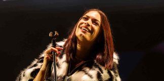 compleanno elodie bacio iannone