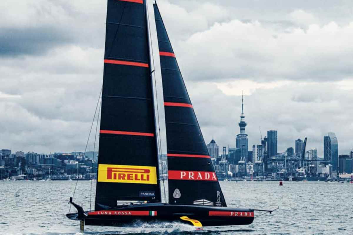 la nuova Luna Rossa in anteprima