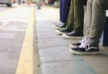 togliersi scarpe casa risposta scienza