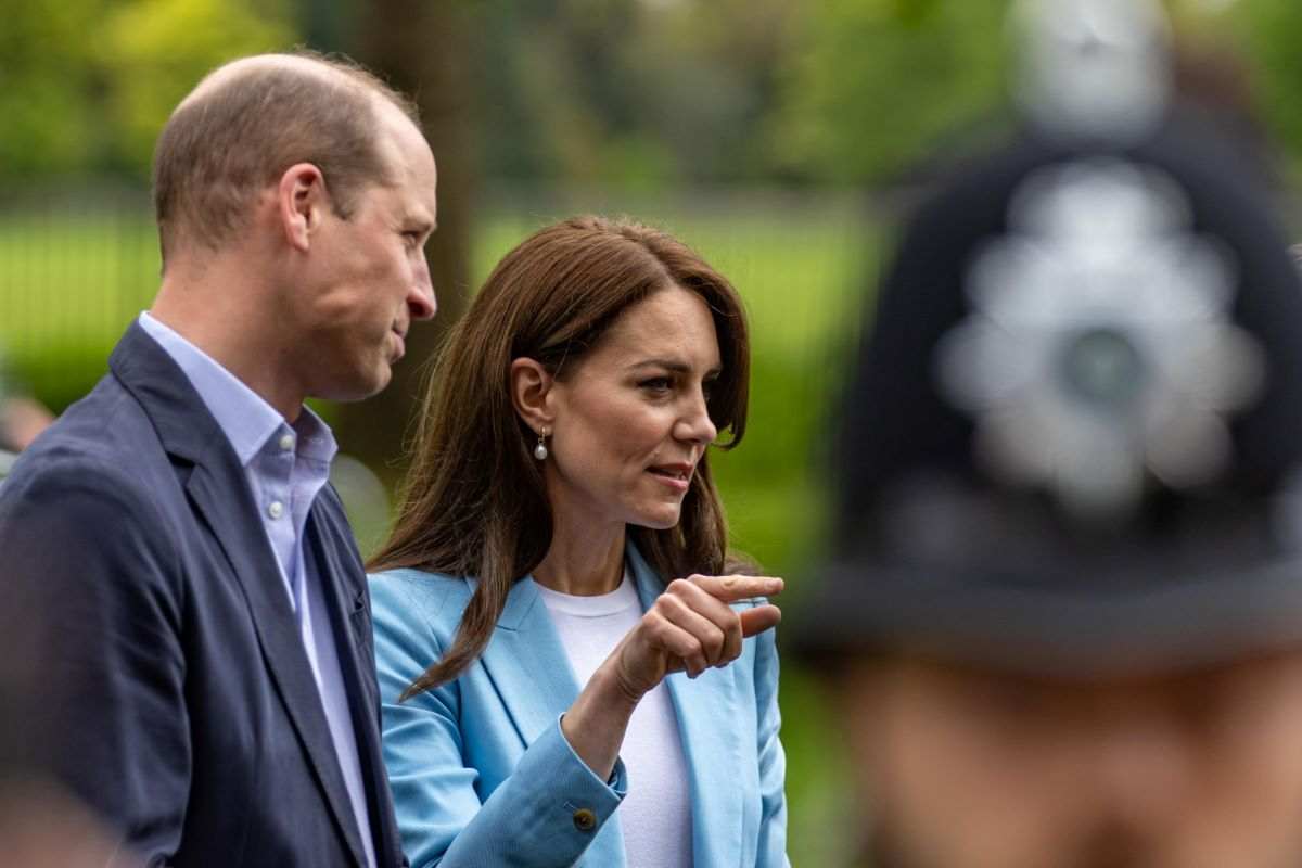 william kate perché ritardo incoronazione