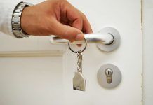 Chiavi di casa perse? Ecco il metodo per ritrovarle