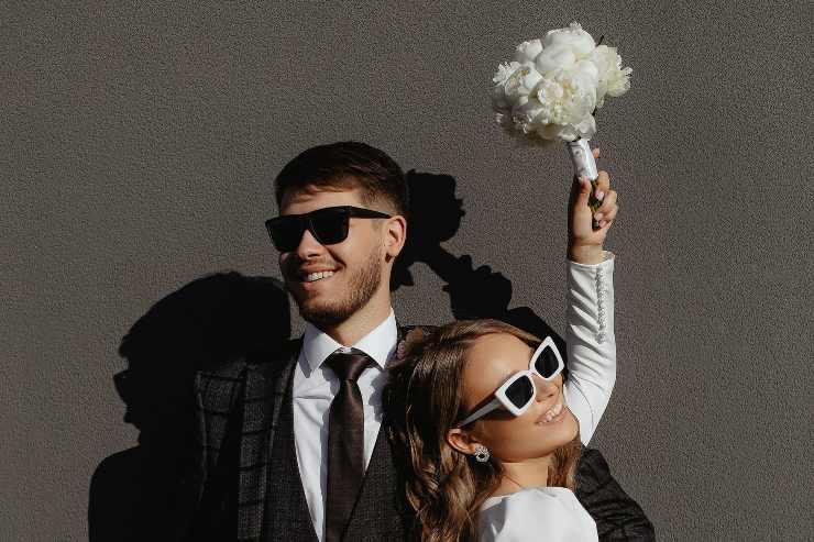 Matrimonio estivo: mai indossare gli occhiali da sole 
