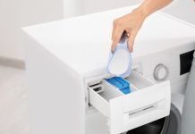 Eliminare detersivo incrostato in lavatrice