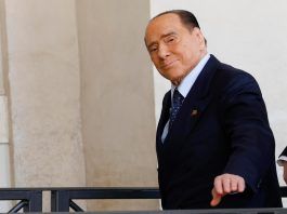 quale malattia rara ha colpito Silvio Berlusconi