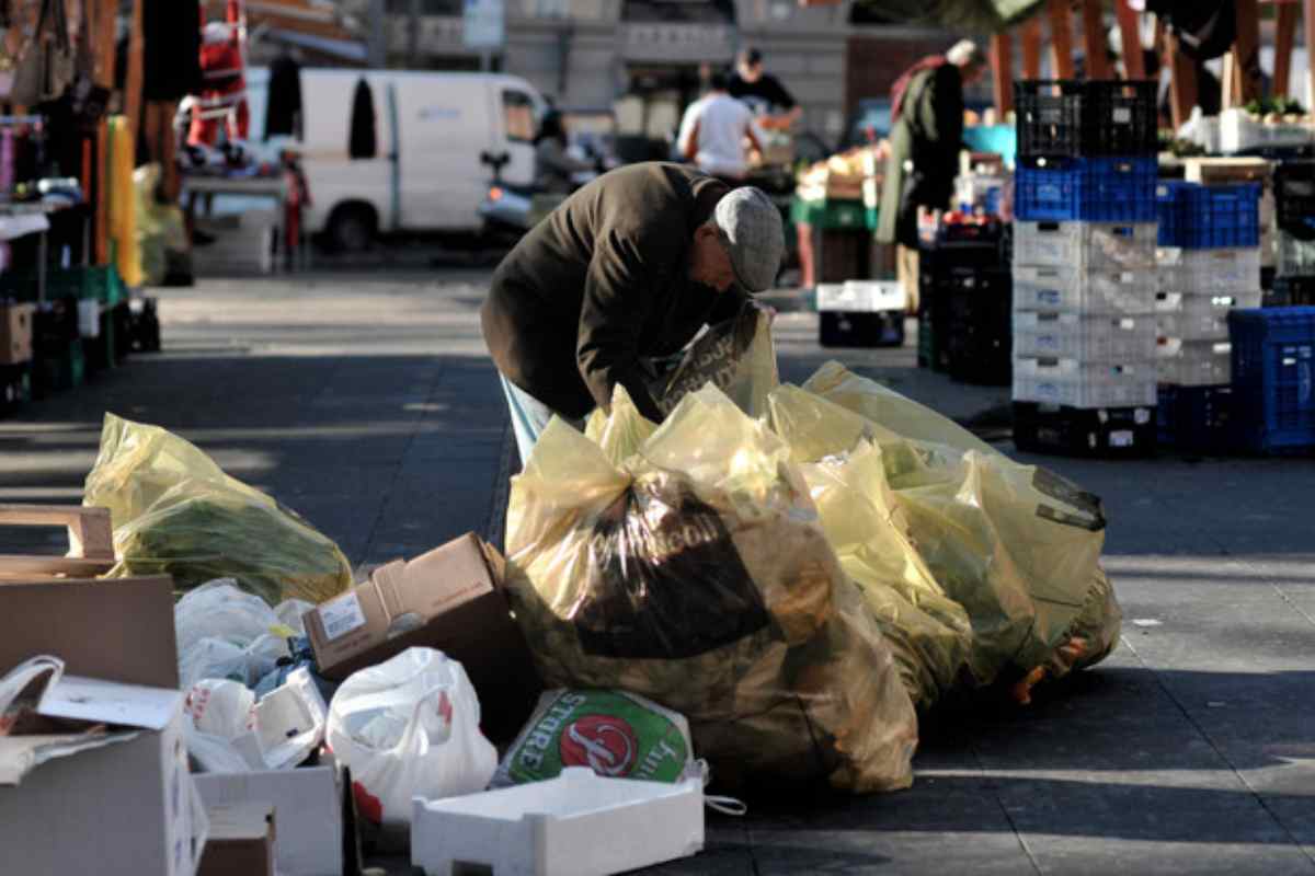 Povertà assoluta: i numeri italiani f