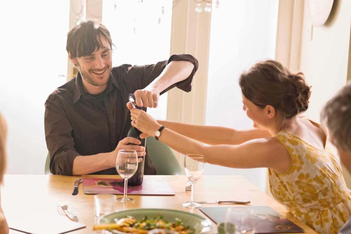 bere vino in compagnia é sempre un piacere