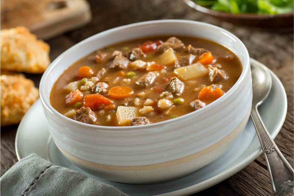 Come cucinare una zuppa di cavolo, broccoli o verza