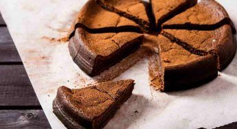 Cioccolato e ricotta: la torta cremosa di Benedetta Rossi è il dessert semplicissimo con cui fare un figurone