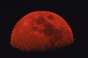 luna rossa