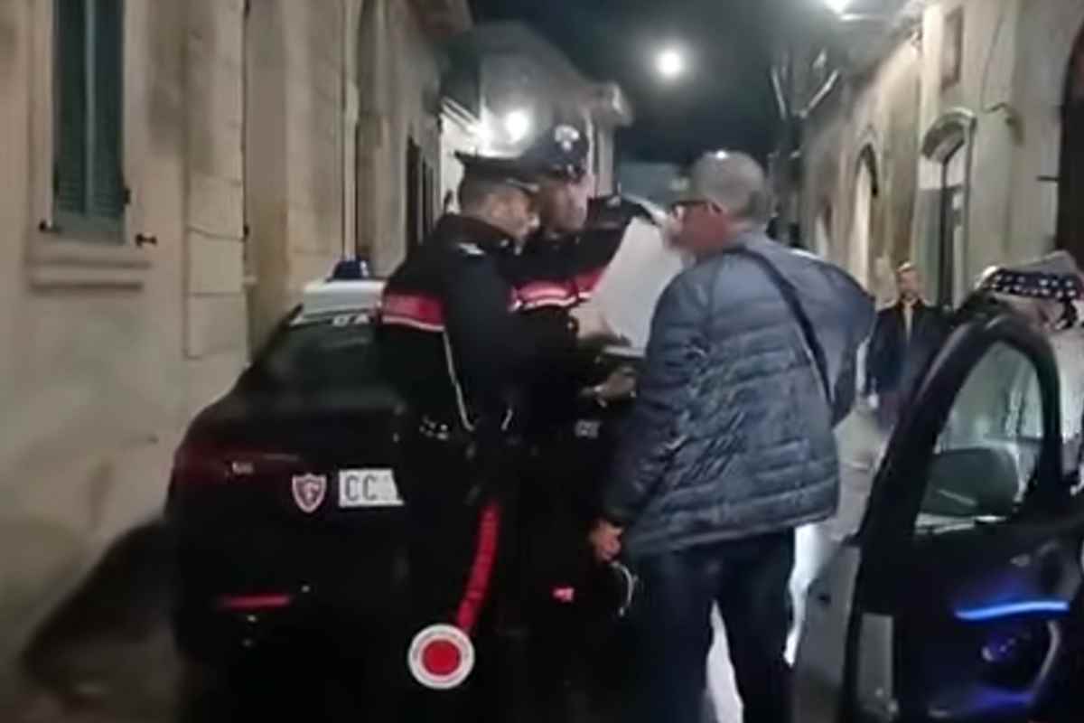 immagini fuori dalla casa della tragedia di Calimera